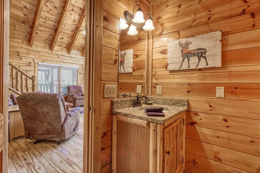 Heavenly Bear, Hot Tub, 1089 Of Free Attraction Tickets For Each Paid Day, Dollywood And More Sevierville Exteriör bild